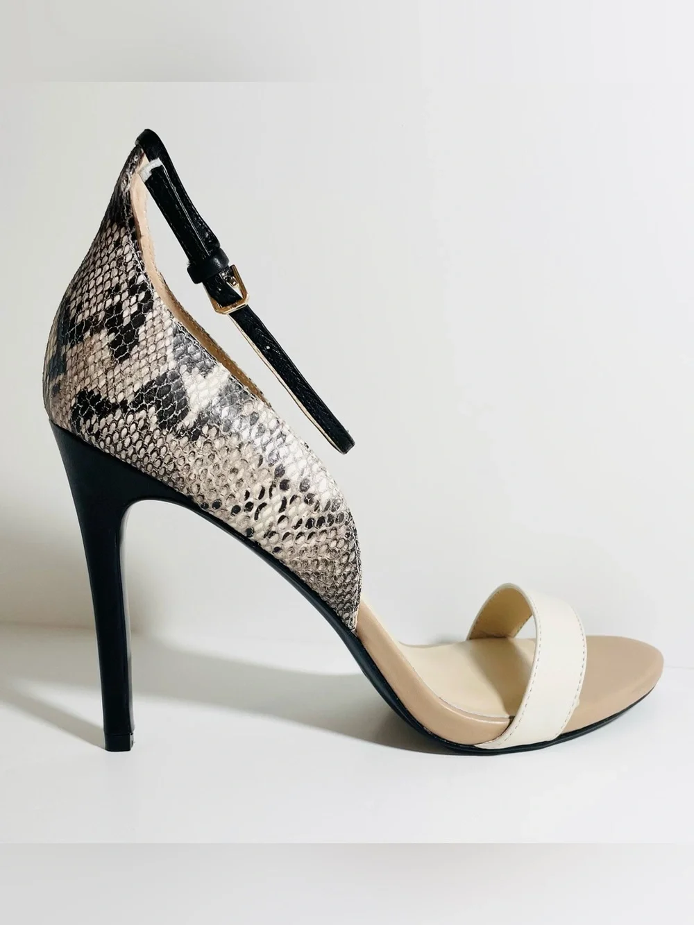 MARCIANO Leather Heels